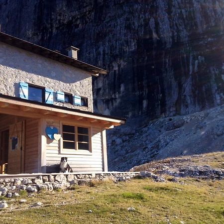 Rifugio Velo Della Madonna Hotell San Martino Di Castrozza Eksteriør bilde