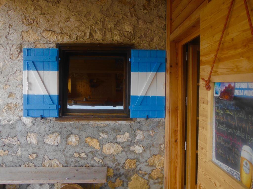 Rifugio Velo Della Madonna Hotell San Martino Di Castrozza Eksteriør bilde
