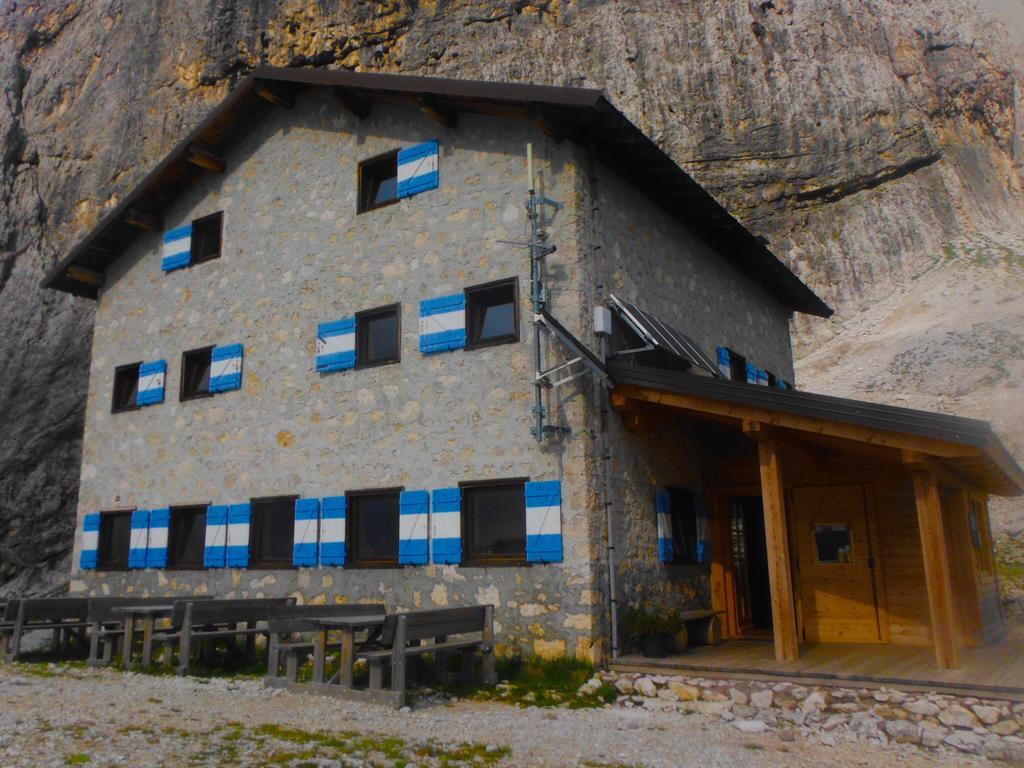 Rifugio Velo Della Madonna Hotell San Martino Di Castrozza Eksteriør bilde